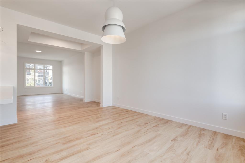 255 Heartwood Grove SE, Calgary — photo 3