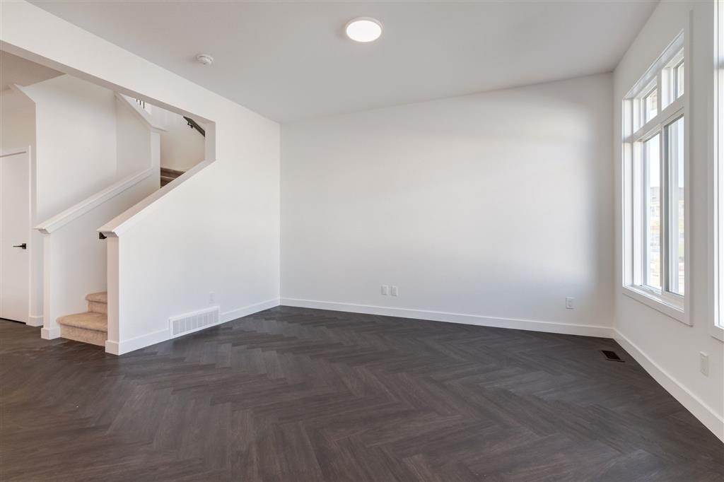 248 Heartwood Grove SE, Calgary — photo 3