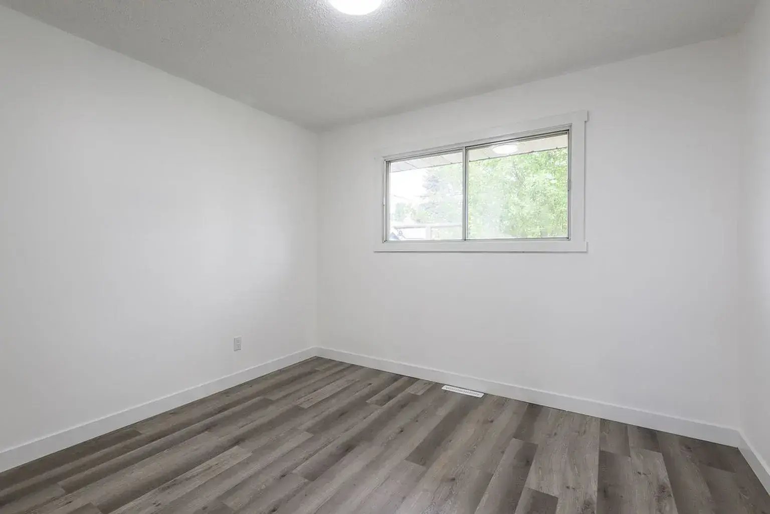 1831 44 St SE, Calgary — photo 12