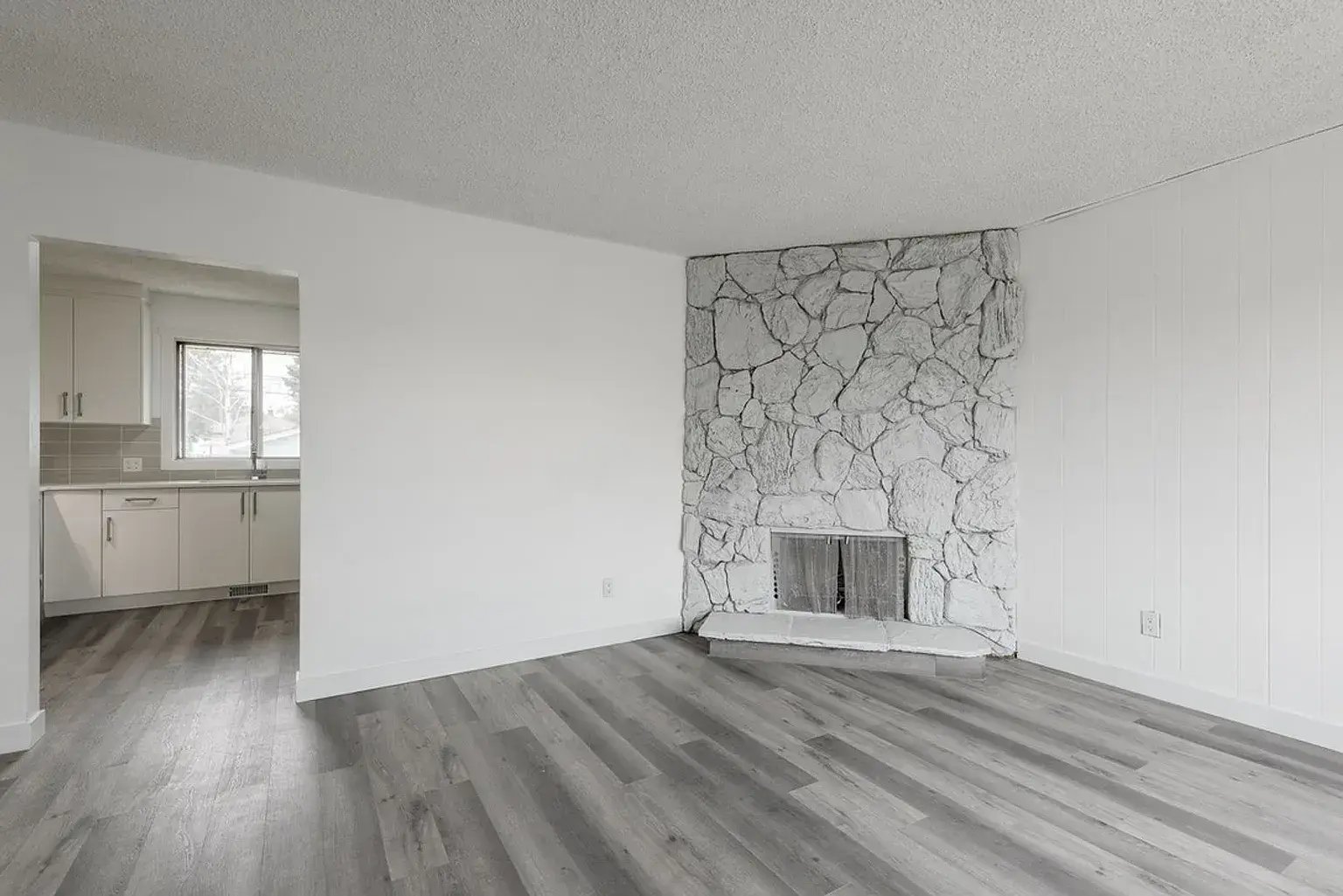 1831 44 St SE, Calgary — photo 11