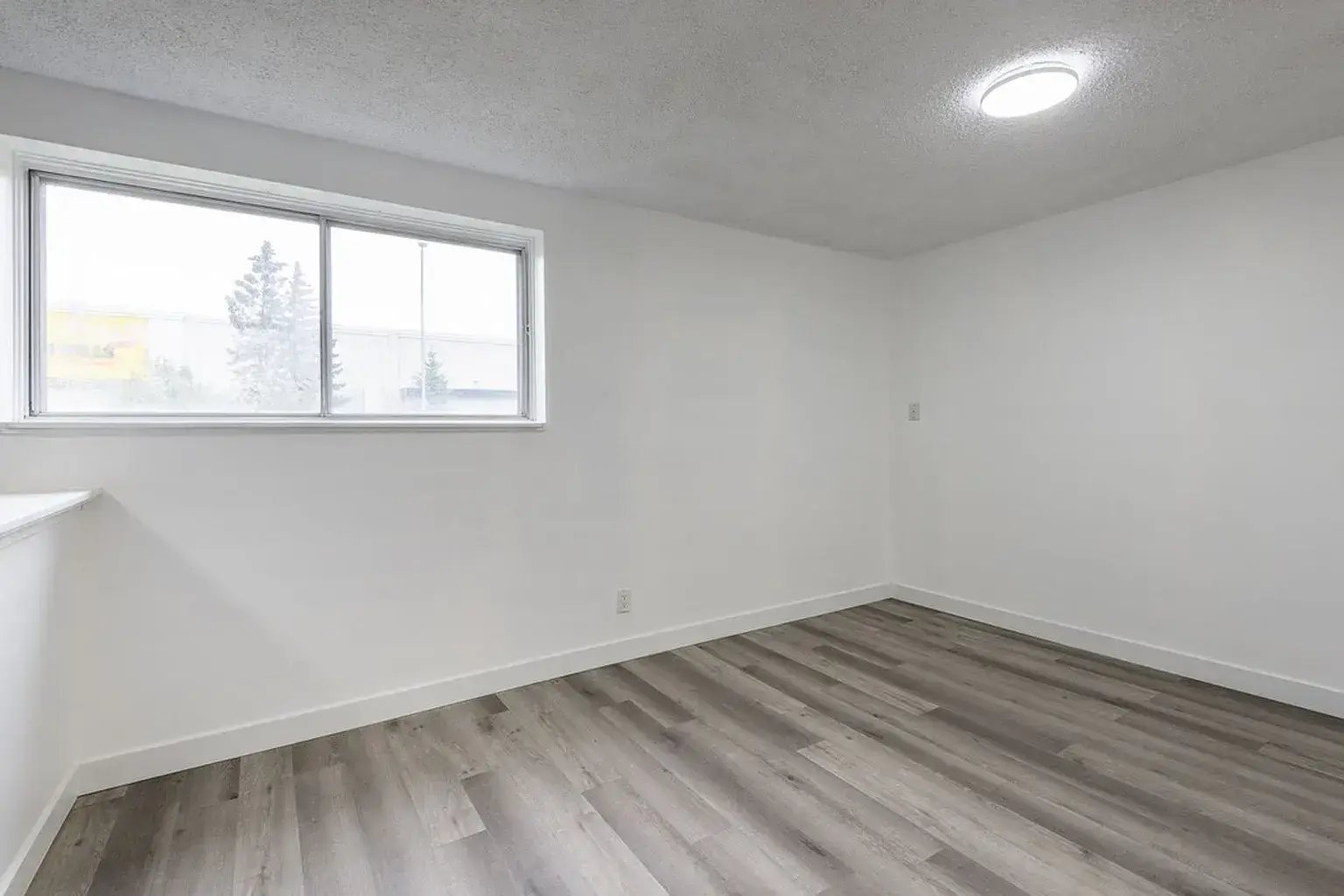 1831 44 St SE, Calgary — photo 7