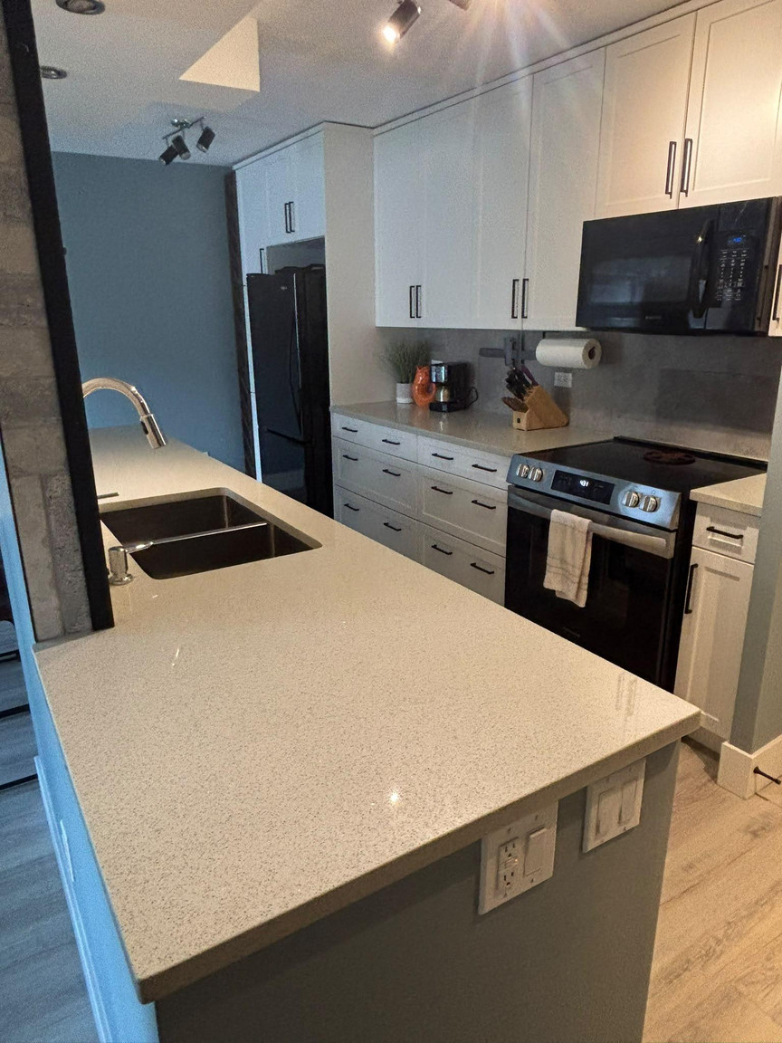 1027 Cameron Ave SW, Calgary — photo 3