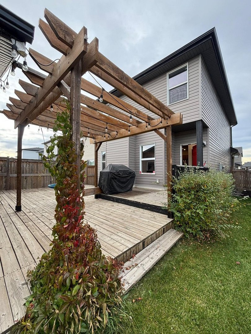 194 Skyview Spgs Cres NE, Calgary — photo 2