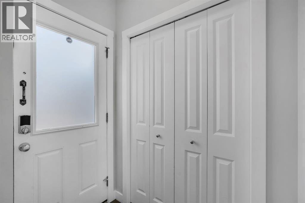 46 Midtown Blvd SW, Airdrie — photo 5