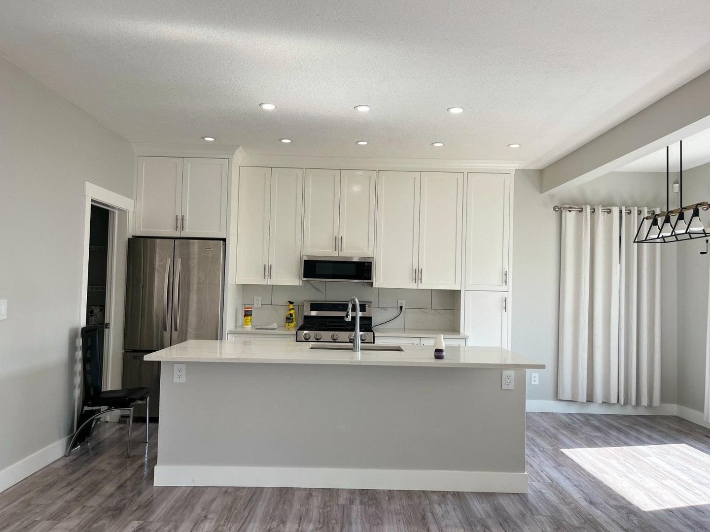 757 Luxstone Landing SW, Airdrie — photo 10