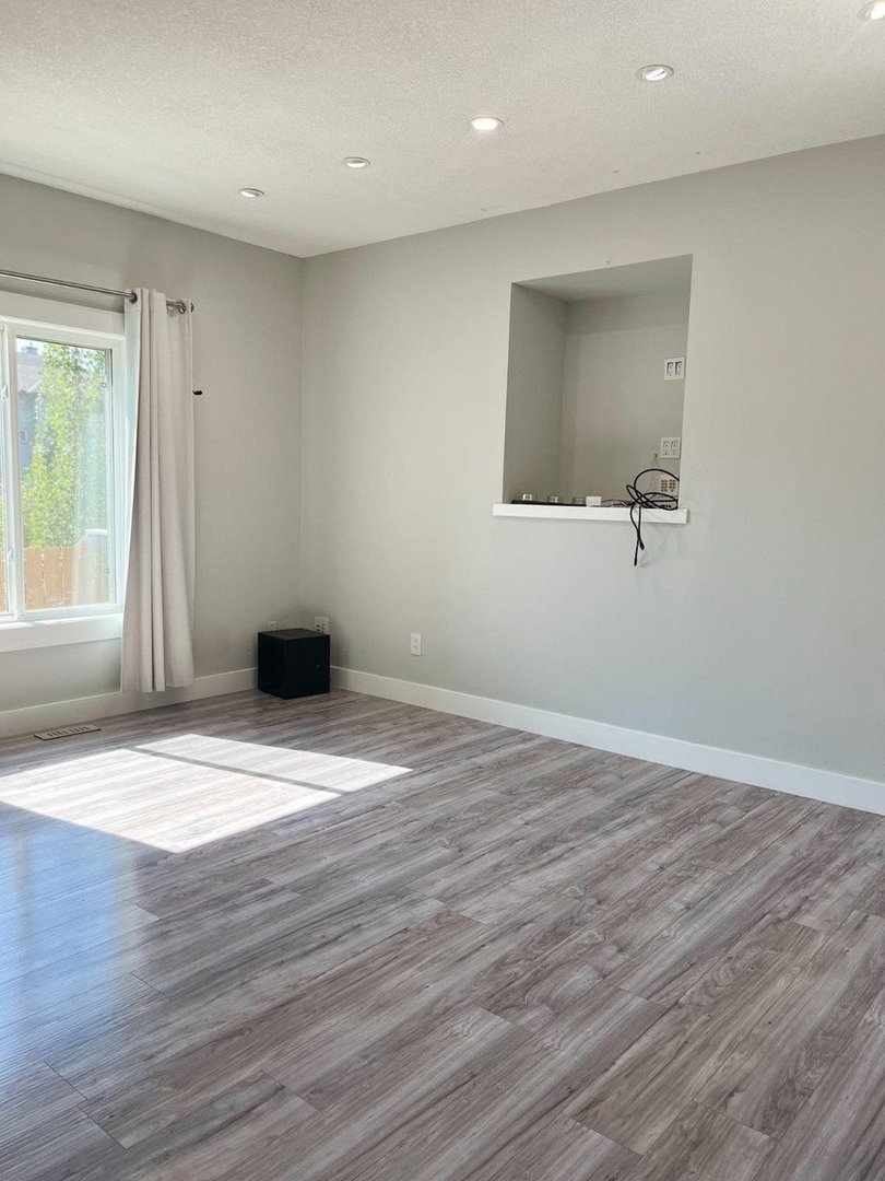 757 Luxstone Landing SW, Airdrie — photo 5